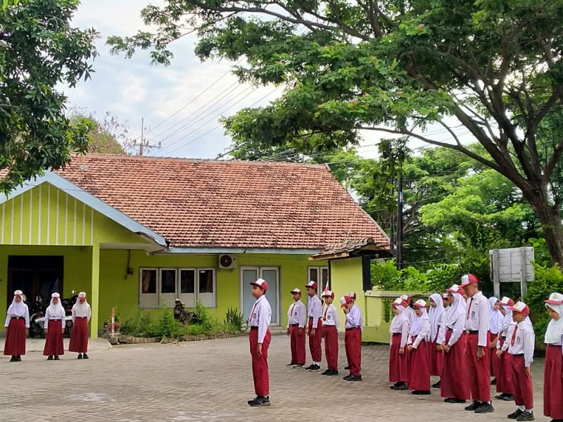 RAPAGI CERIA & UPACARA BENDERA